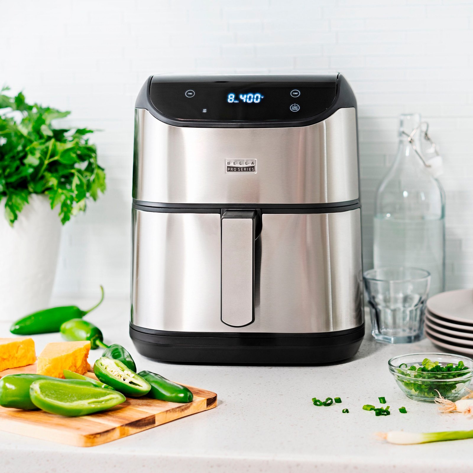 https://themarketdepot.com/wp-content/uploads/2023/01/Bella-Pro-Series-6-qt.-Digital-Air-Fryer-with-Stainless-Finish-Stainless-Steel-11-scaled-1.jpg